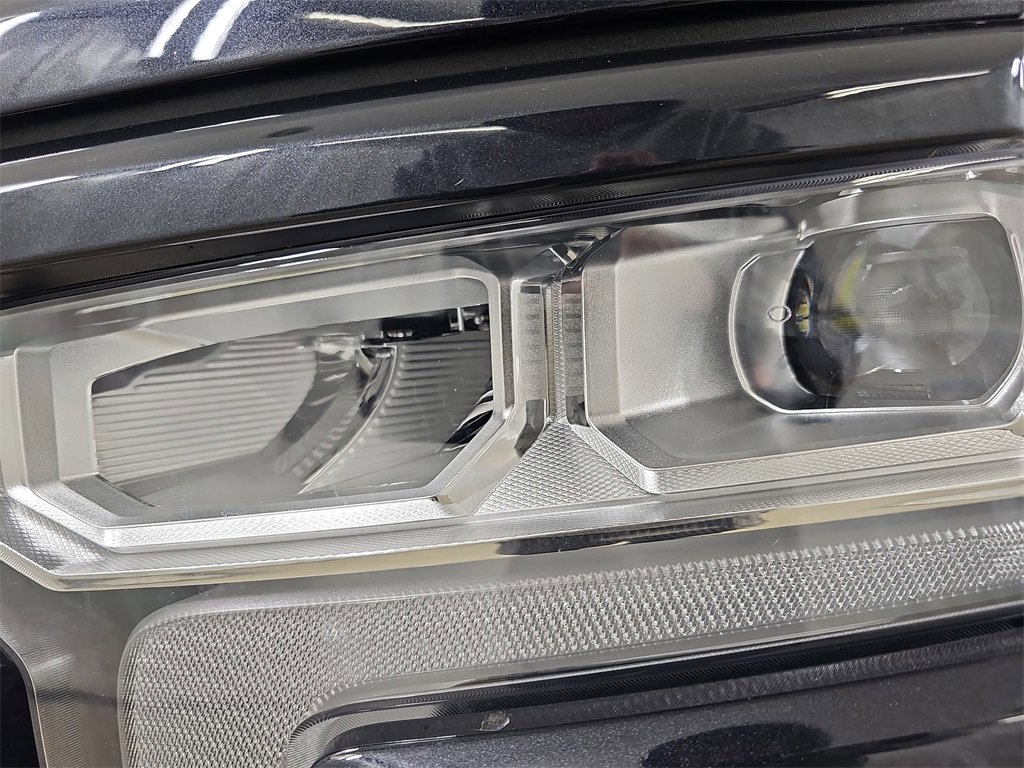 Certified 2022 Chevrolet Silverado 1500 RST image 38