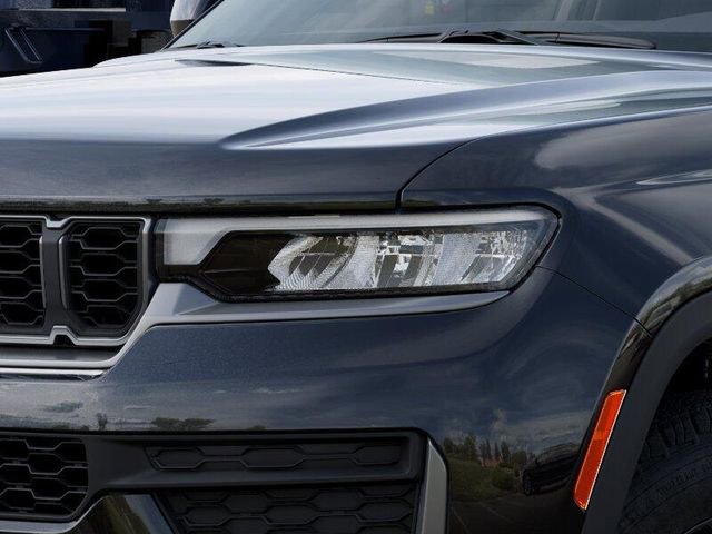 New 2026 Jeep Grand Cherokee Altitude RWD image 6