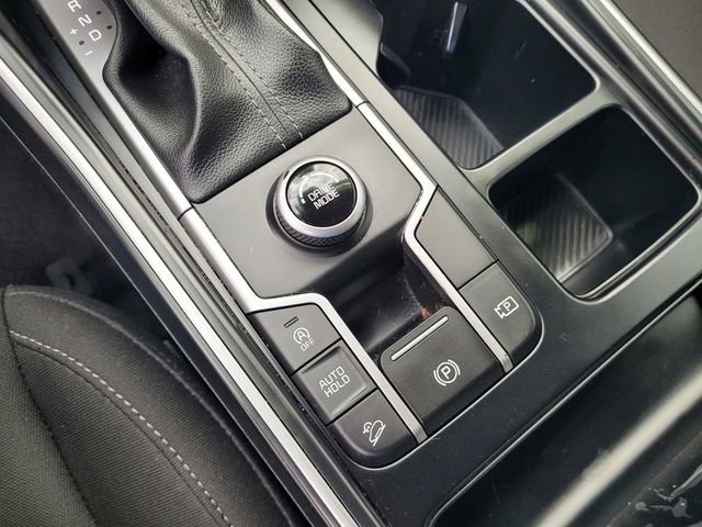 Used 2025 Kia Sorento LX FWD image 17