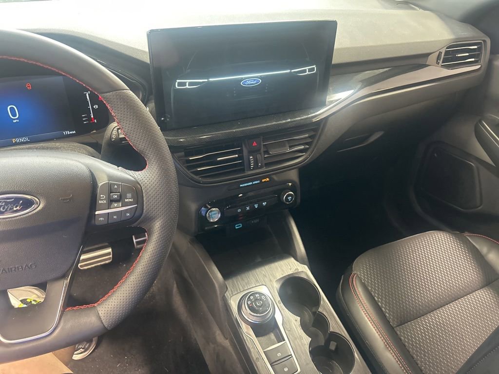 Used 2023 Ford Escape ST-Line w/ Equipment Group 301A FWD image 5