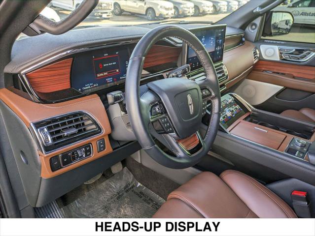 Used 2024 Lincoln Navigator Reserve AWD/4WD image 13