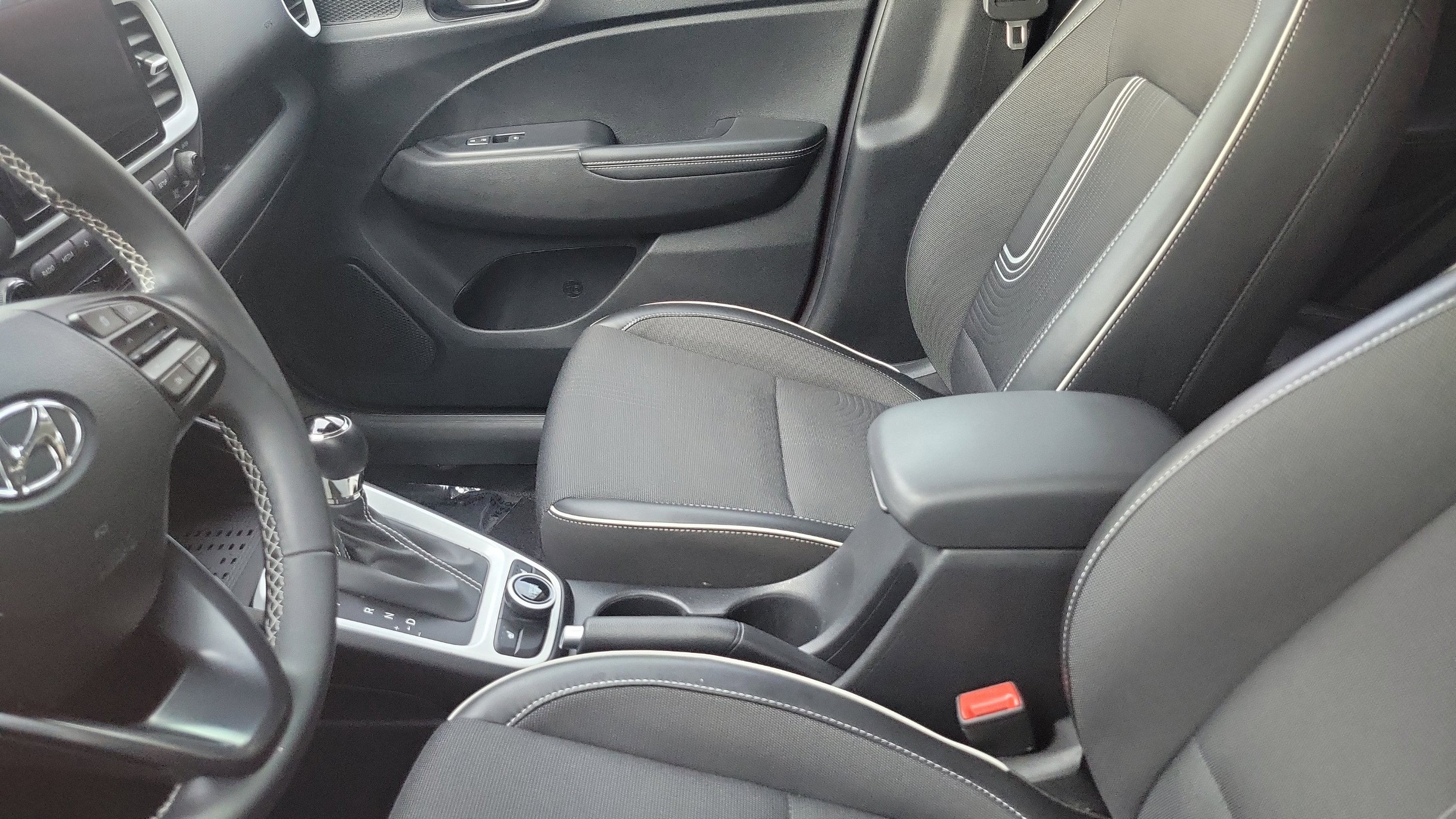 Certified 2023 Hyundai Venue Limited image 4