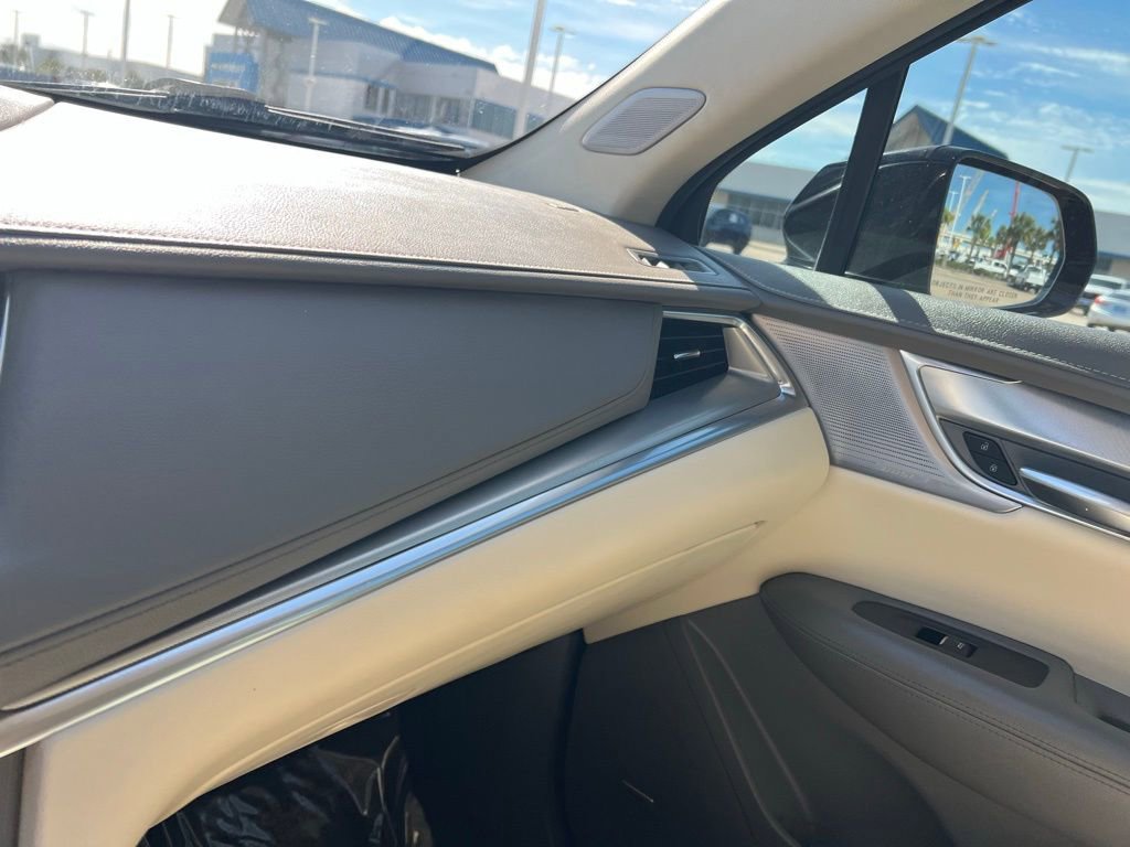 Used 2023 Cadillac XT5 Premium Luxury w/ Technology Package image 36