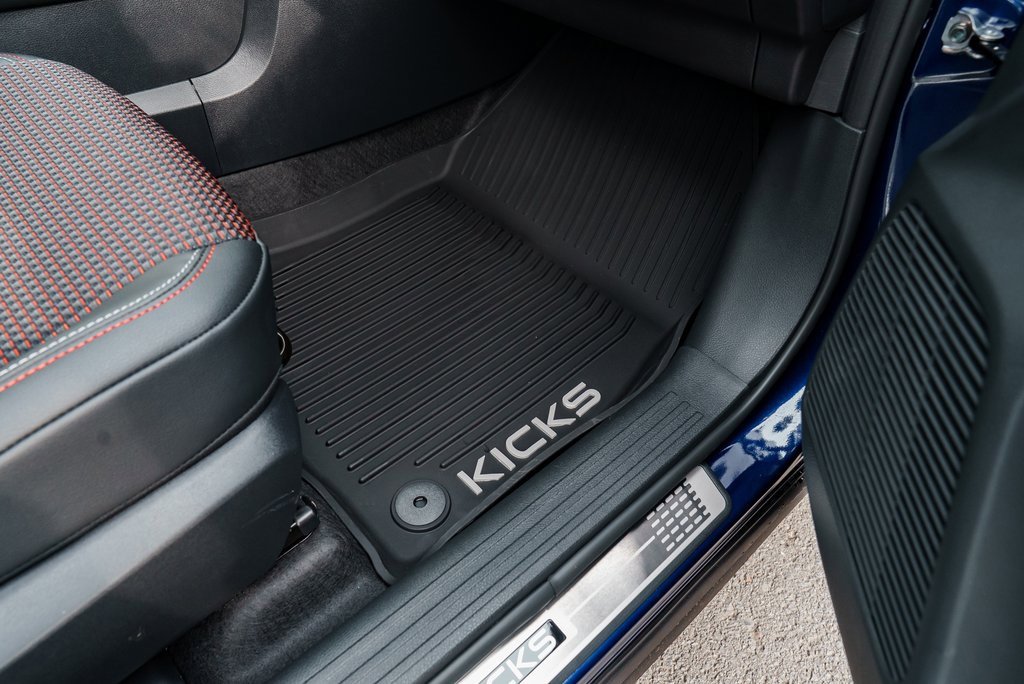 New 2026 Nissan Kicks SR w/ SR Premium Package image 29