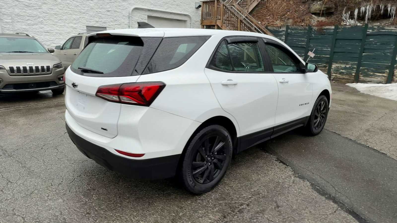 Certified 2024 Chevrolet Equinox LS w/ Sport Edition image 8