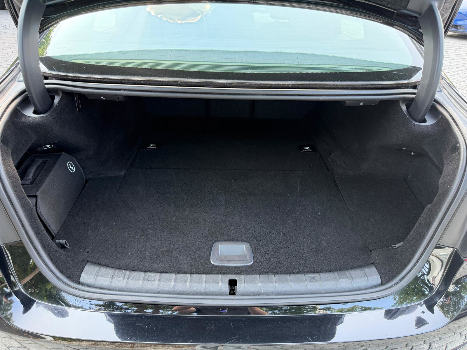 Used 2019 BMW 530e RWD image 53