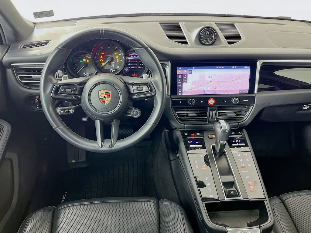 Certified 2023 Porsche Macan Turbo AWD/4WD image 20