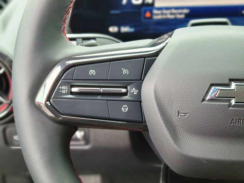 New 2025 Chevrolet Equinox EV RS w/ Active Safety Package 3 AWD/4WD image 23