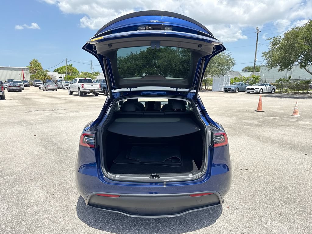 Used 2023 Tesla Model Y Performance AWD/4WD image 25