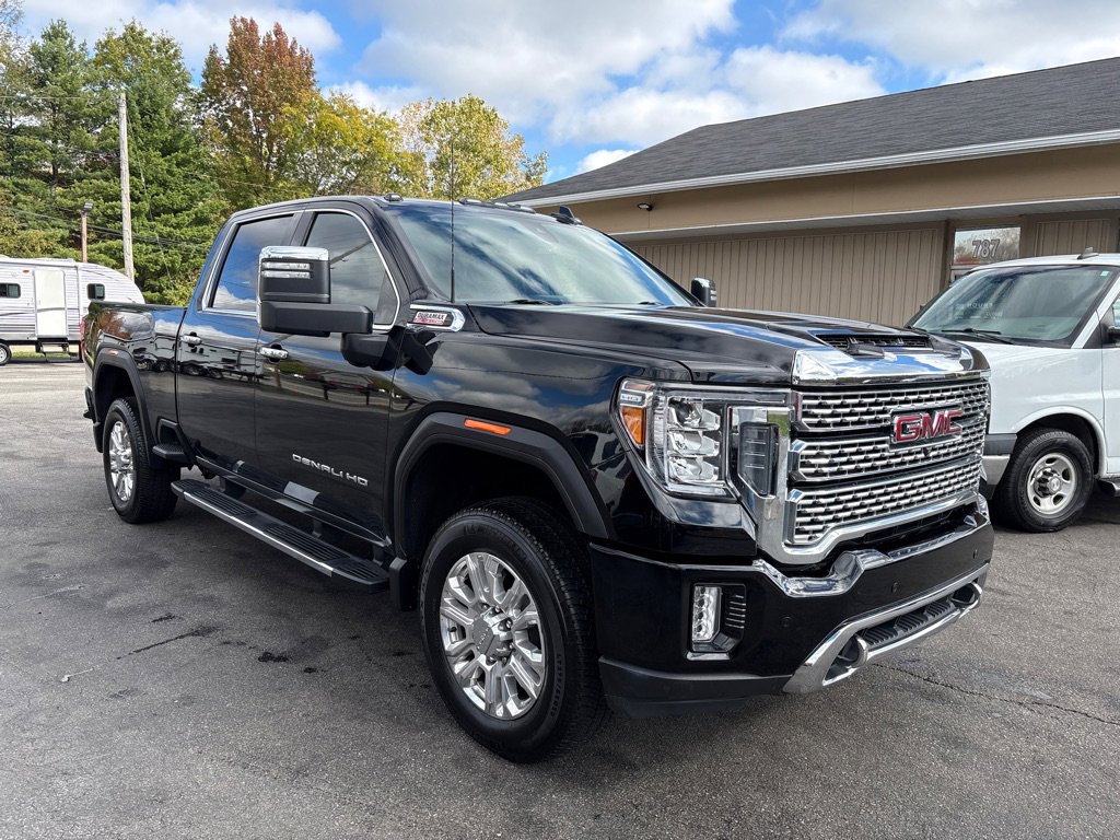 Used 2023 GMC Sierra 2500 Denali image 1