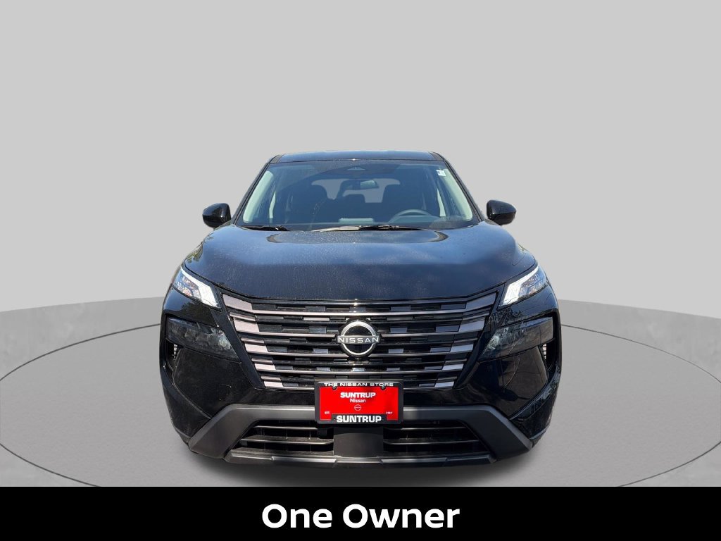 Certified 2026 Nissan Rogue SV FWD image 10