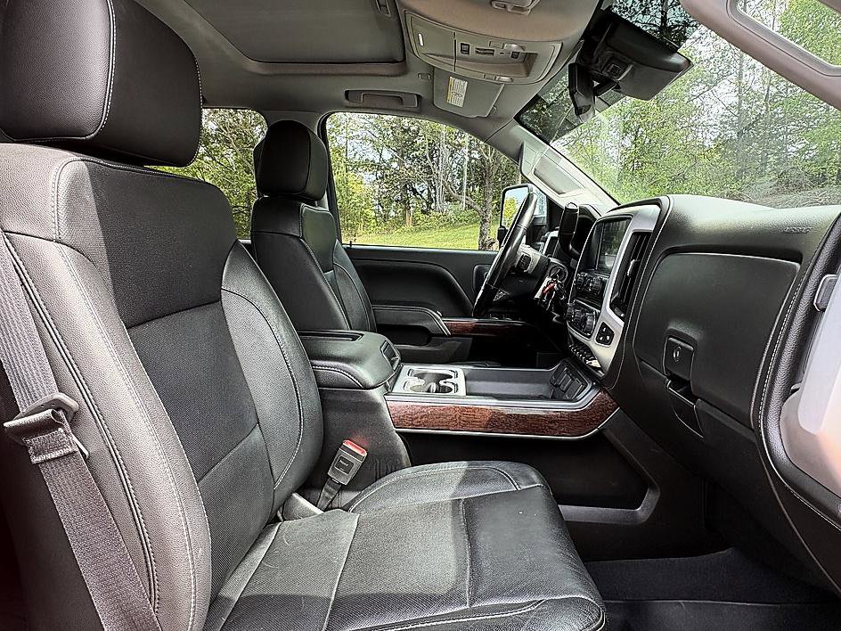 Used 2019 GMC Sierra 3500 SLT w/ Duramax Plus Package image 12