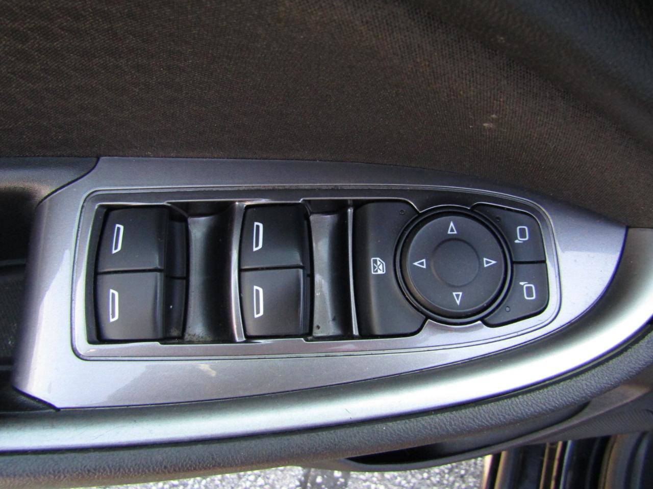 Used 2019 Chevrolet Malibu RS image 11