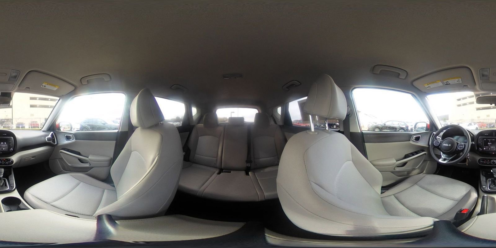 Used 2025 Kia Soul LX w/ LX Technology Package image 40