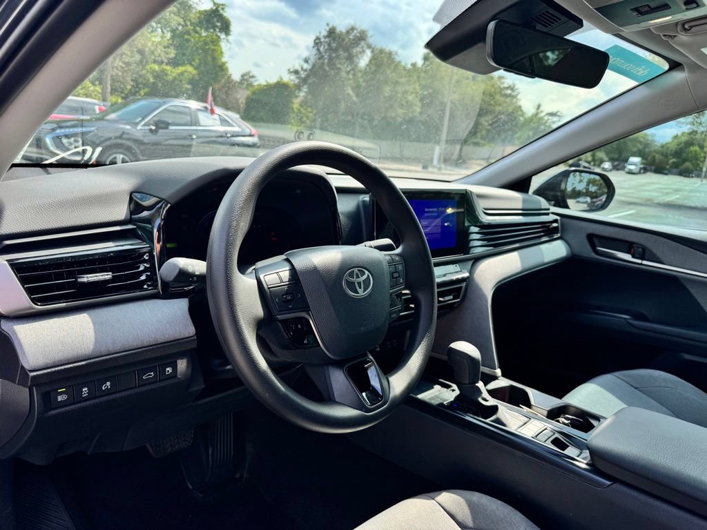 Used 2025 Toyota Camry LE w/ Convenience Package FWD image 9