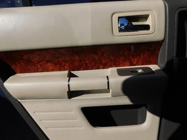 Used 2010 Ford Flex Limited image 13