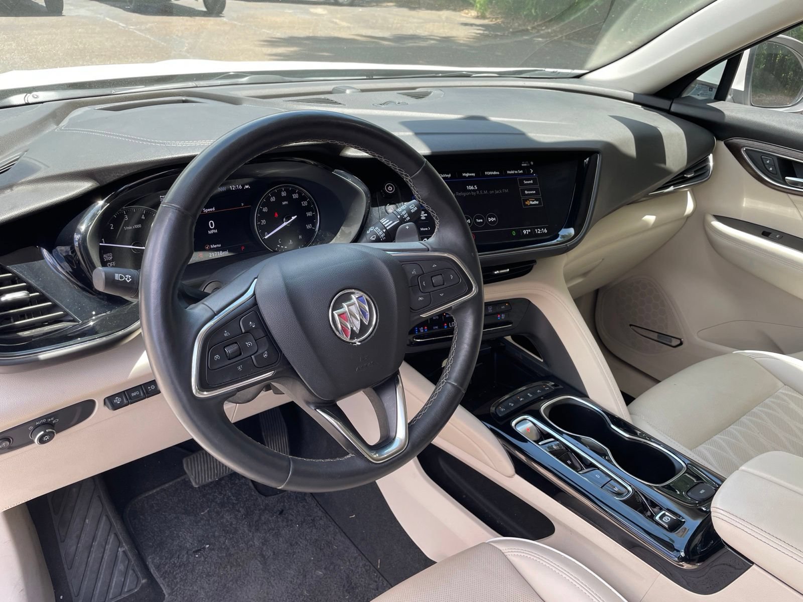 Used 2023 Buick Envision Avenir AWD/4WD image 29