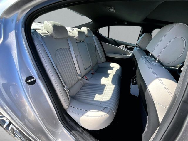Used 2022 Genesis G70 2.0T w/ Prestige Package AWD/4WD image 29