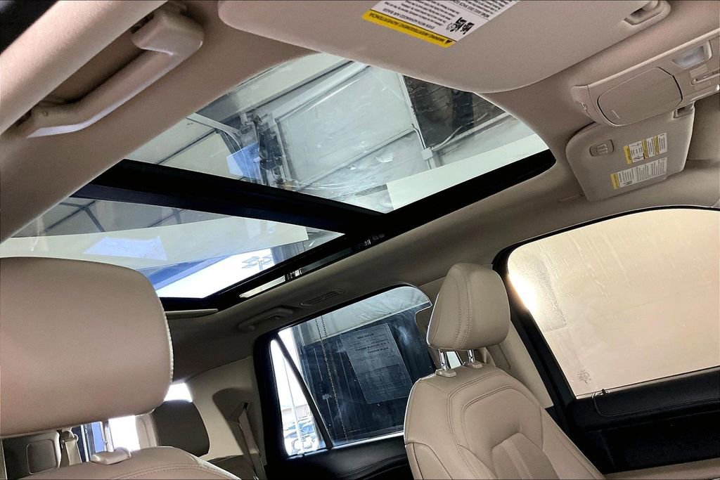 Used 2023 Ford Expedition Max Limited image 23