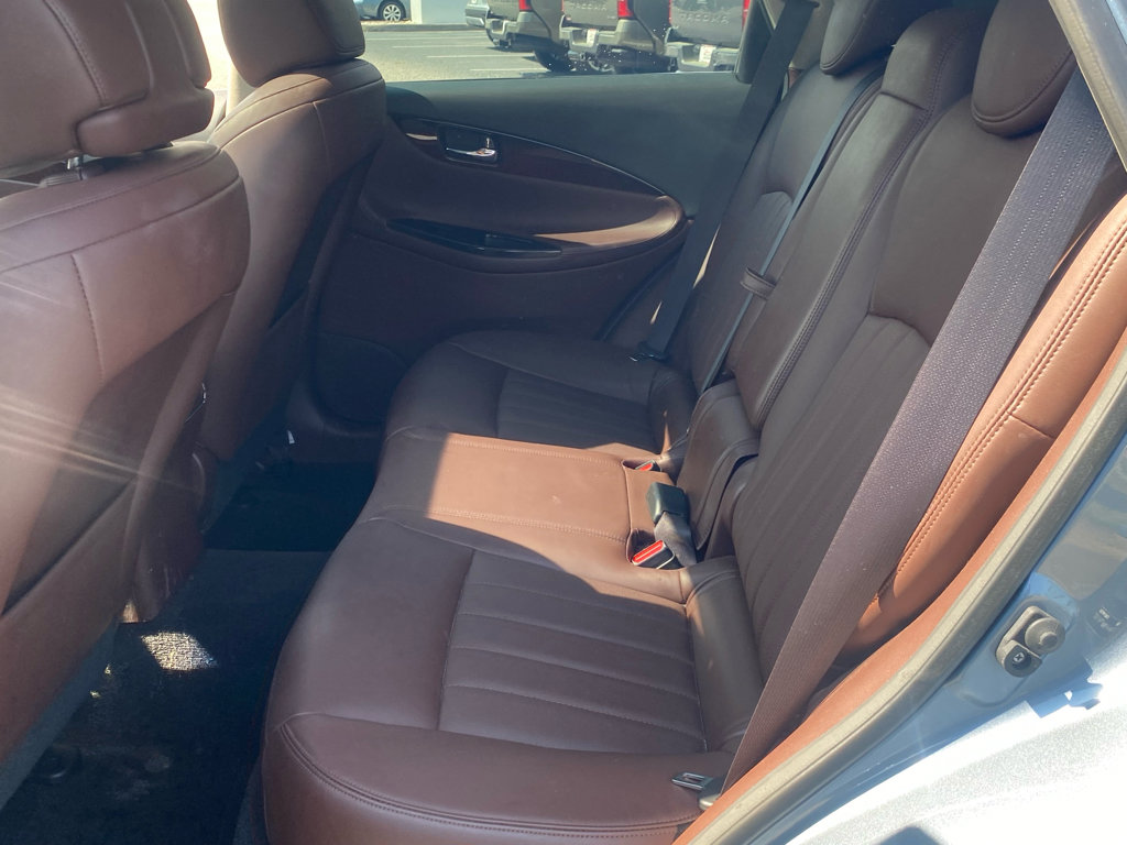 Used 2017 INFINITI QX50 AWD w/ Technology Package image 6