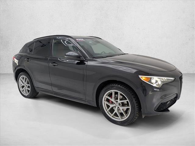 Used 2018 Alfa Romeo Stelvio Ti Sport video 3