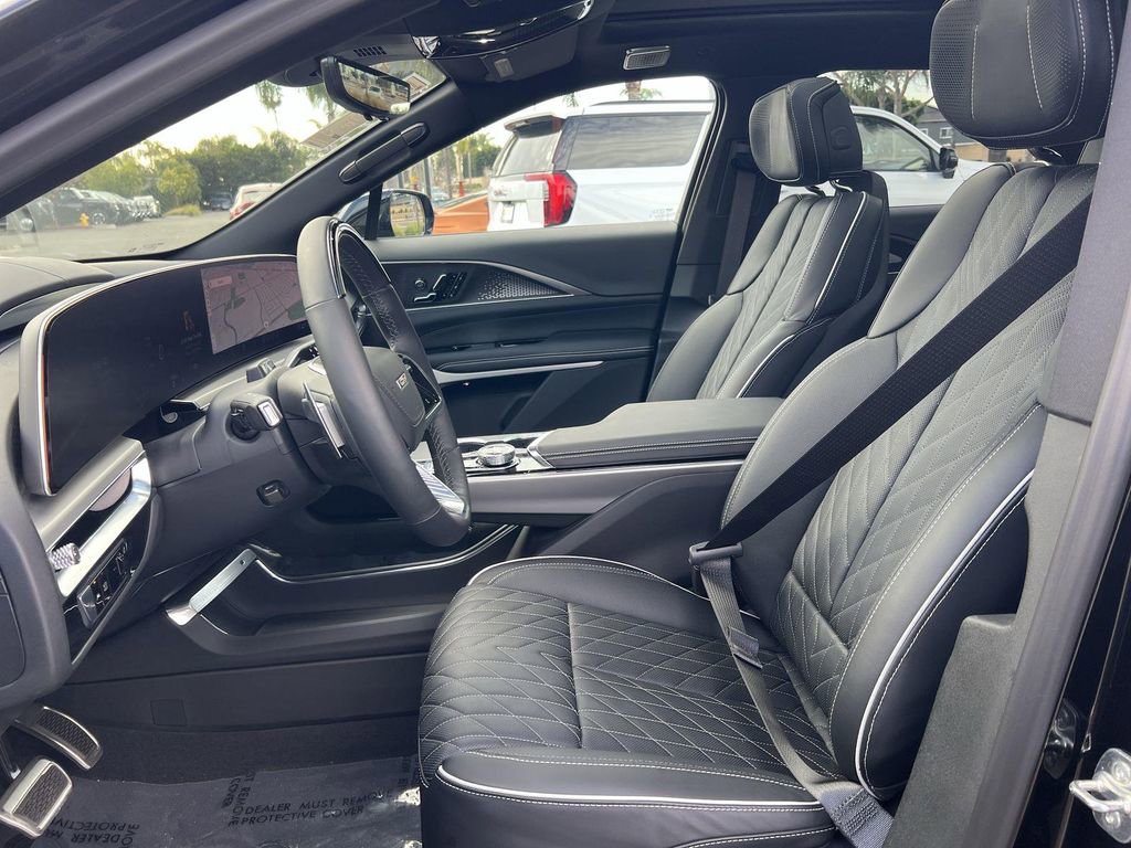 New 2026 Cadillac Lyriq V image 26