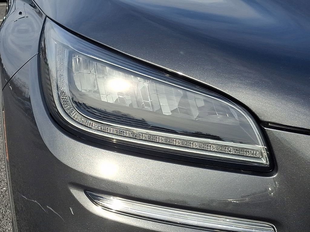 Used 2020 Lincoln Corsair Reserve w/ Elements Package image 13