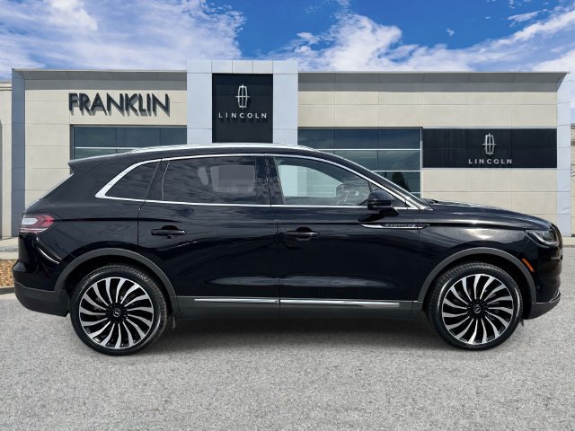 Certified 2023 Lincoln Nautilus Black Label w/ Class II Trailer Tow Package AWD/4WD image 8