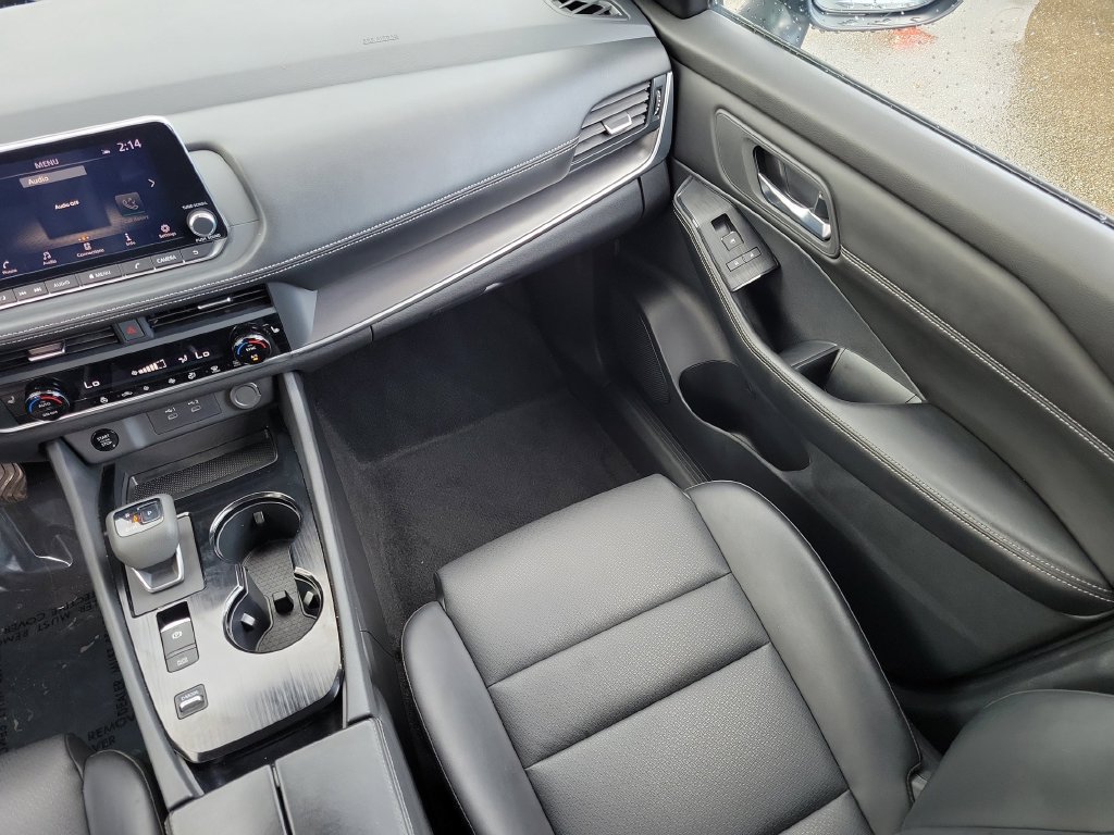 Certified 2024 Nissan Rogue SV w/ SV Premium Package FWD image 24