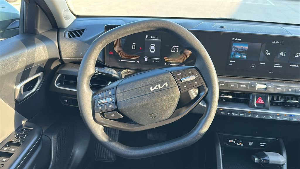 Used 2025 Kia K4 LXS image 22