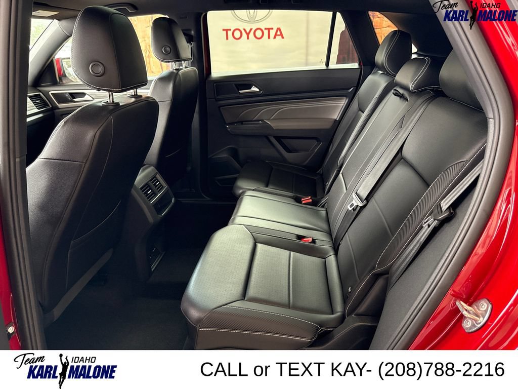 Used 2023 Volkswagen Atlas Cross Sport SE w/ Panoramic Sunroof Package AWD/4WD image 19