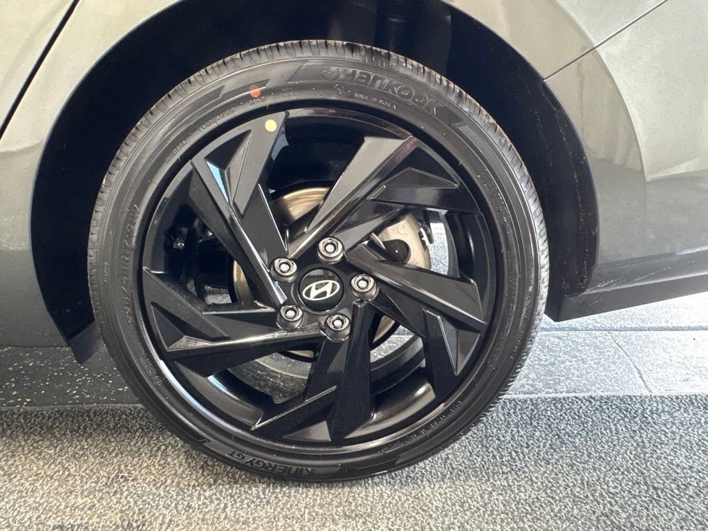 New 2026 Hyundai Elantra SEL Sport FWD image 8