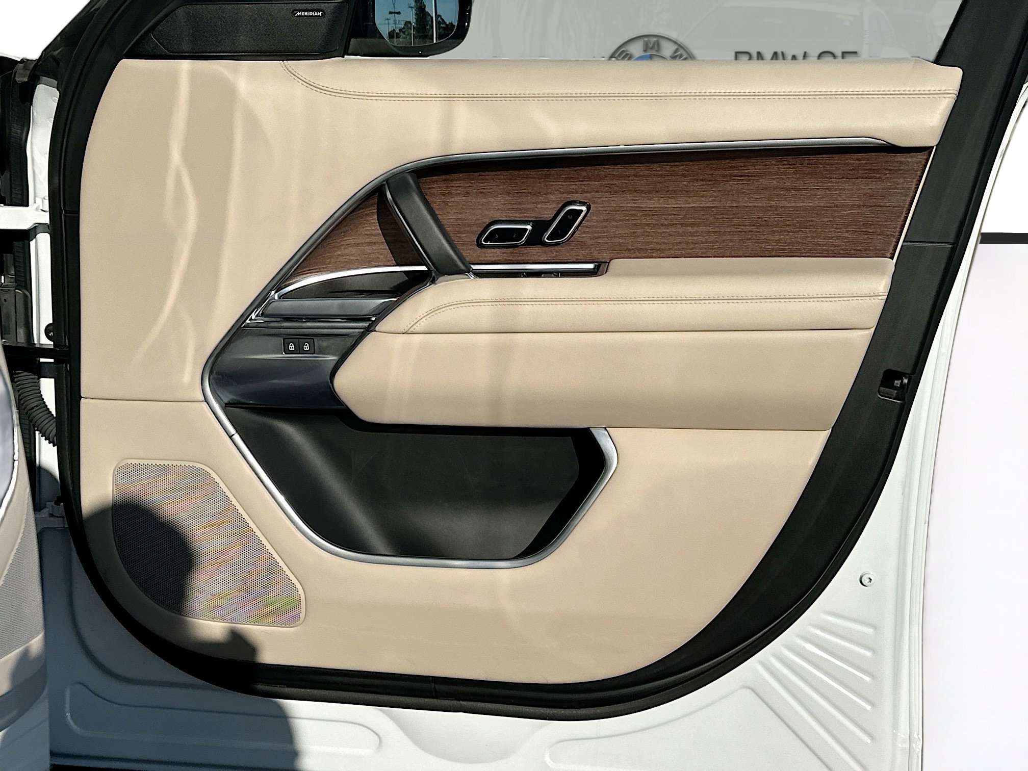 Used 2024 Land Rover Range Rover SE image 35