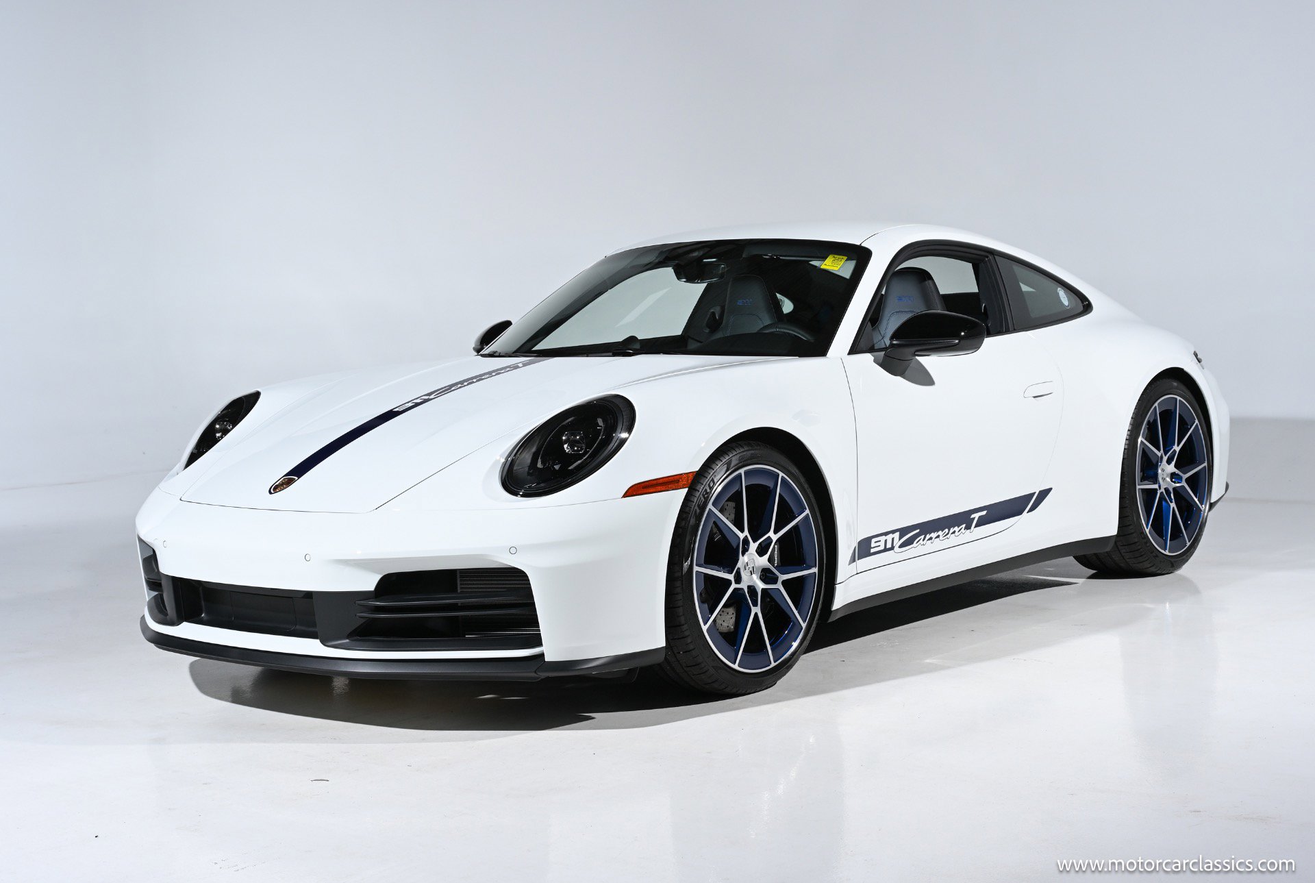 Used 2026 Porsche 911 Carrera T RWD image 3