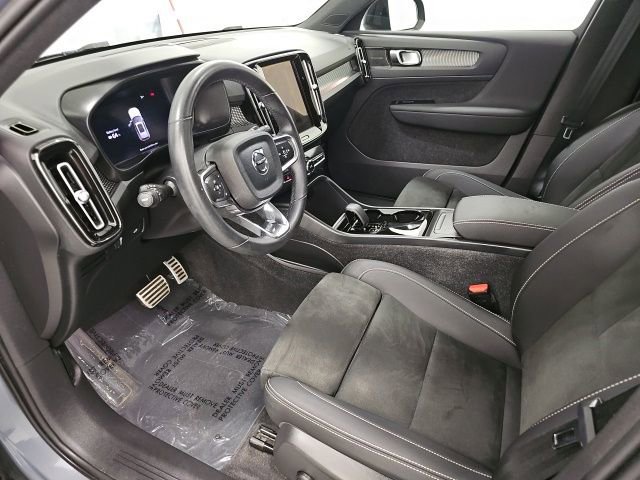 Used 2022 Volvo XC40 P8 Recharge Ultimate image 14