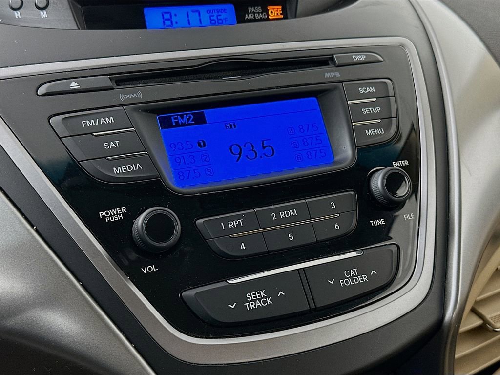 Used 2013 Hyundai Elantra GLS image 18