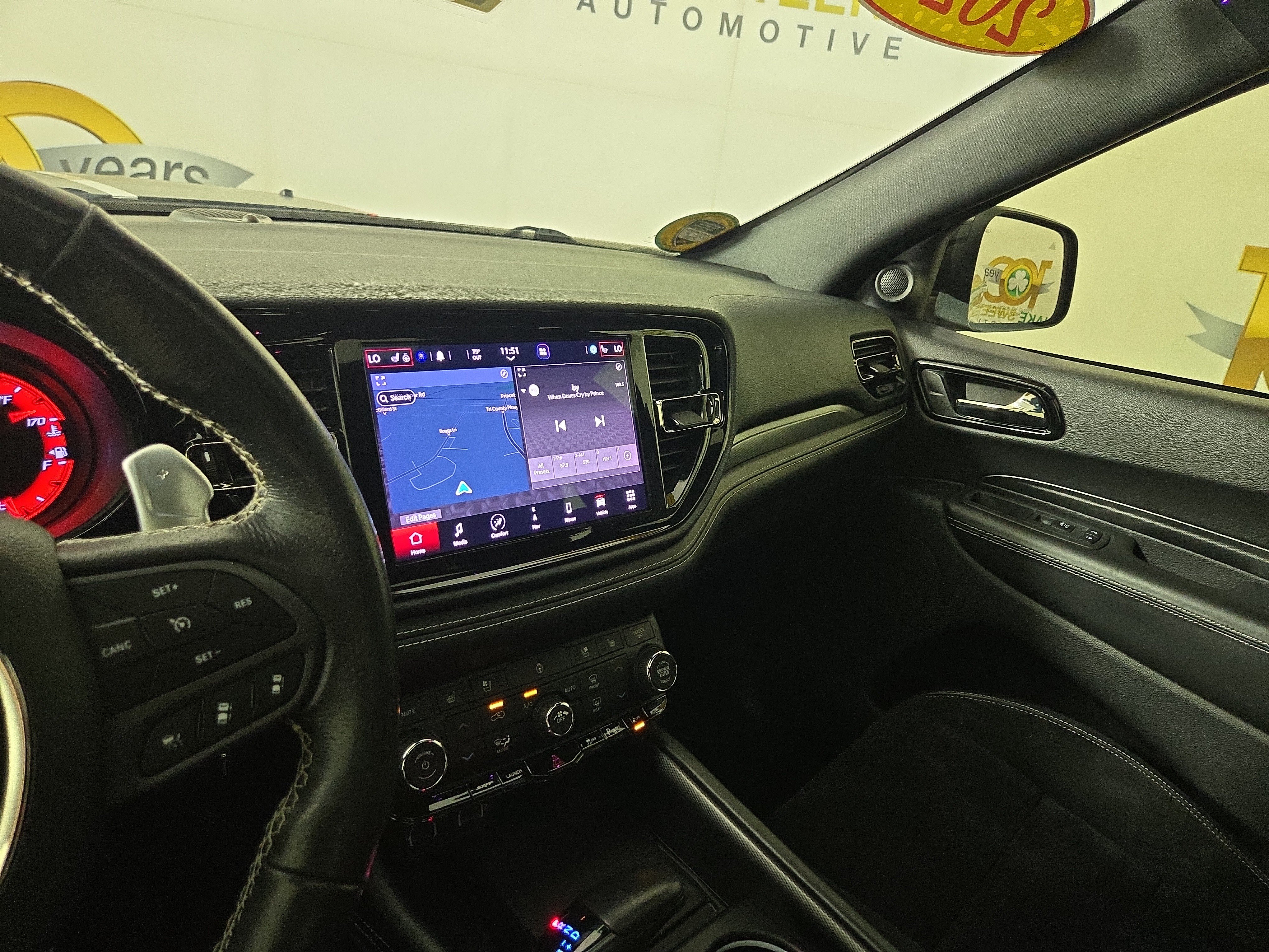 Used 2021 Dodge Durango SRT Hellcat w/ Technology Group AWD/4WD image 27