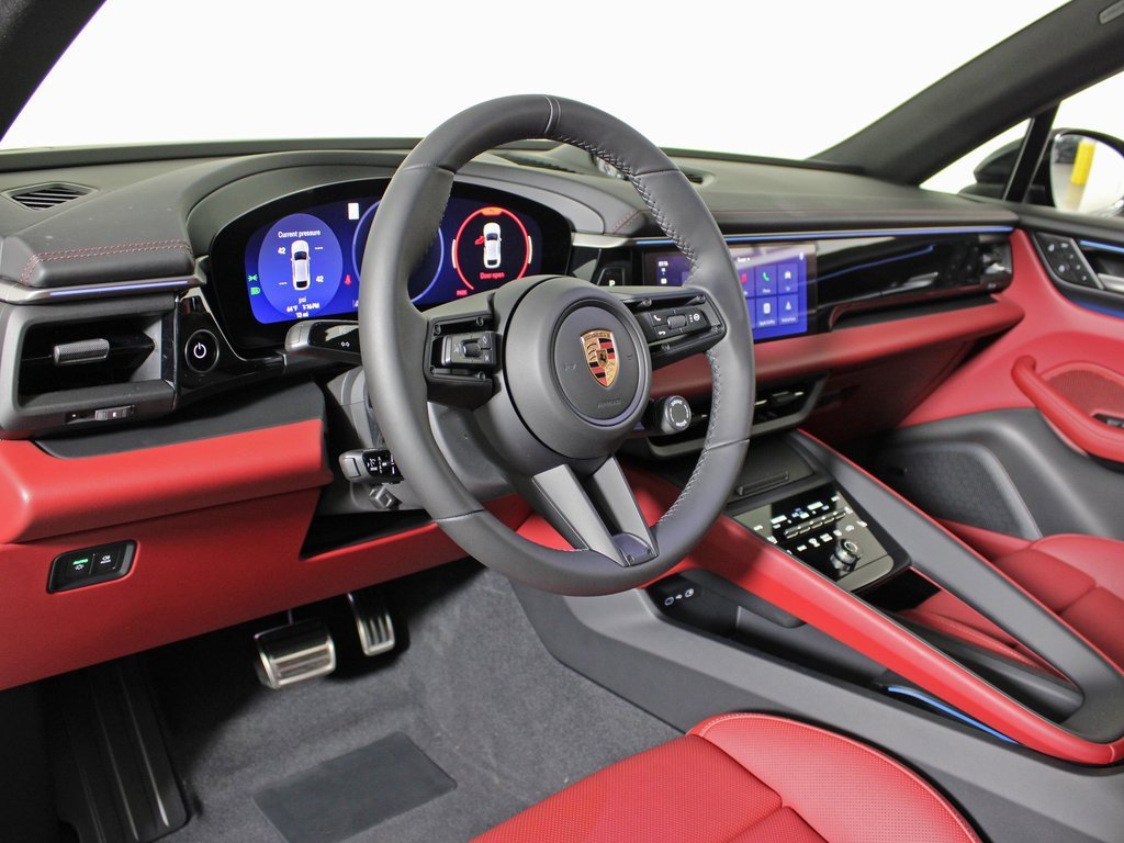 Certified 2025 Porsche Macan 4S Electric image 4