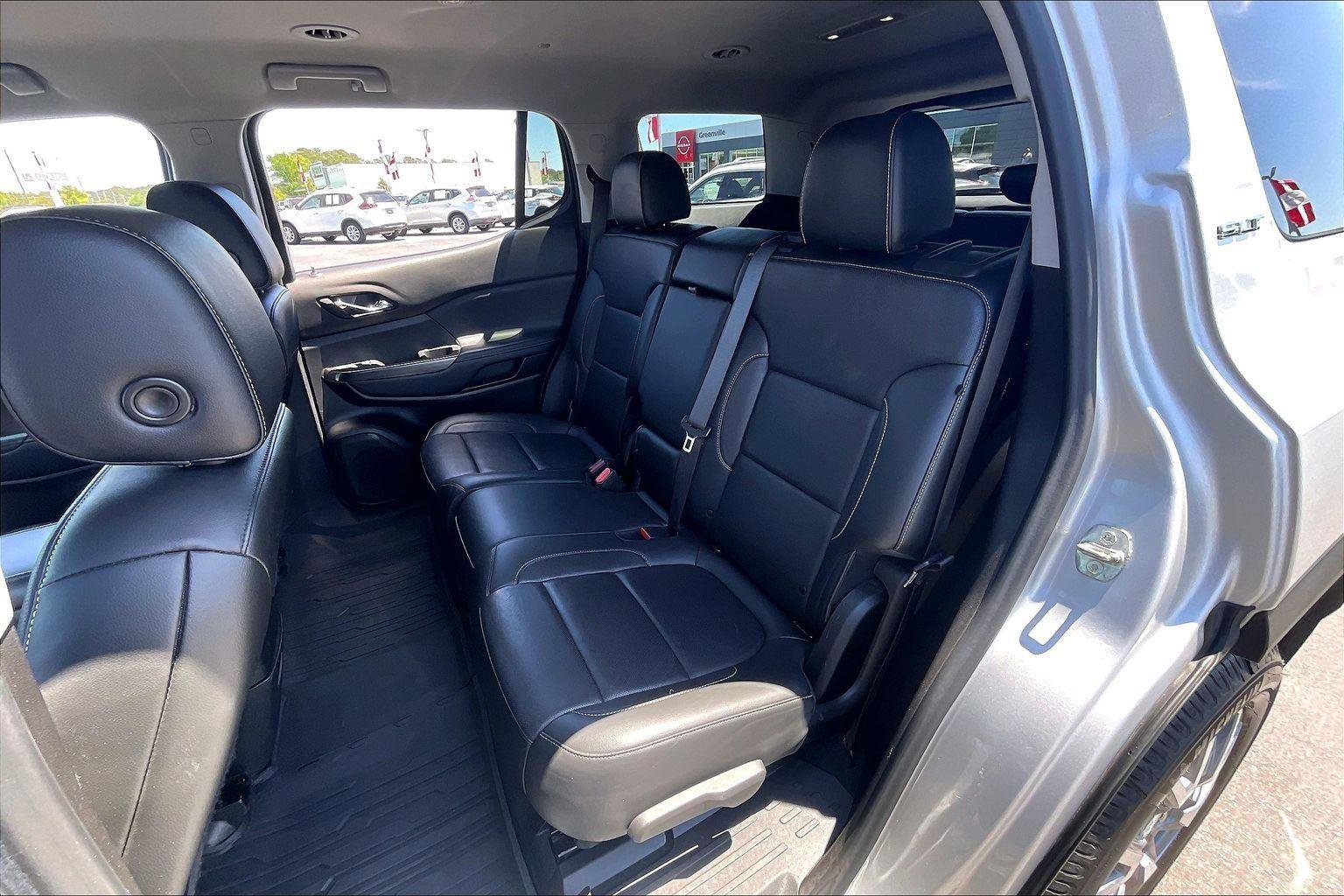 Used 2020 GMC Acadia SLT FWD image 26