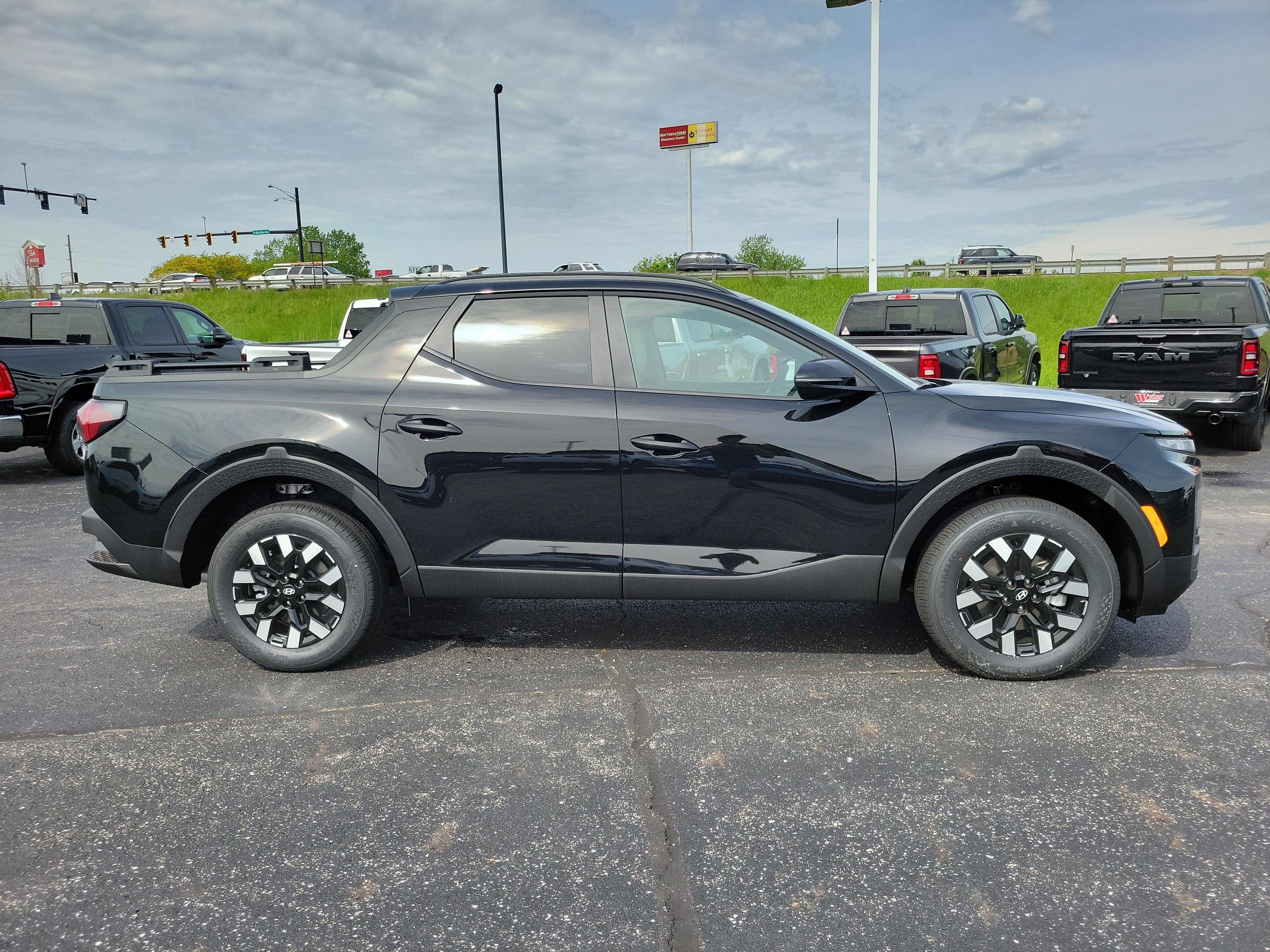 New 2026 Hyundai Santa Cruz SEL AWD/4WD image 3