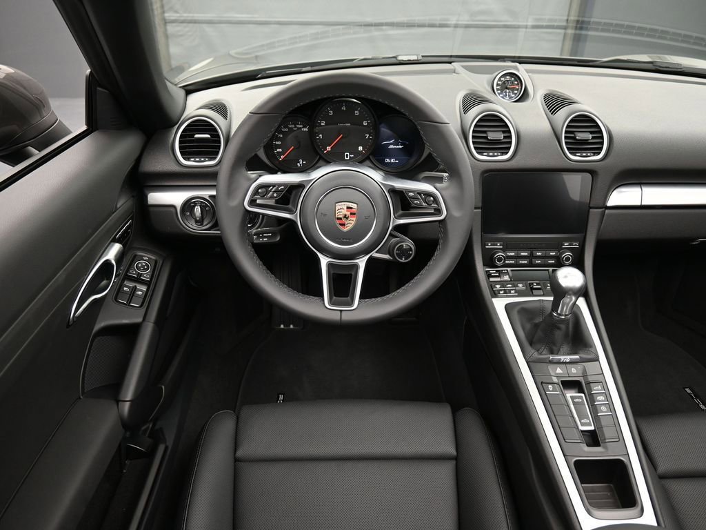 New 2025 Porsche 718 Boxster RWD image 15