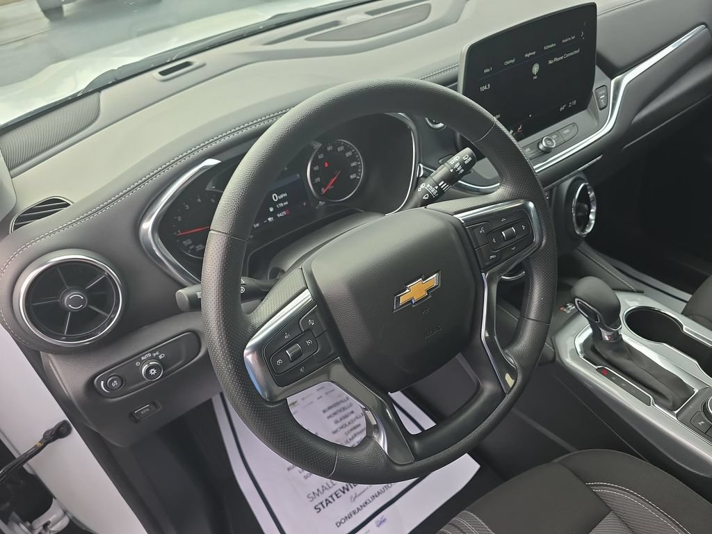 Used 2024 Chevrolet Blazer LT w/ Convenience Package FWD image 22
