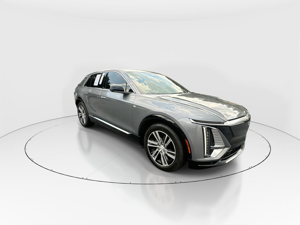 Used 2023 Cadillac Lyriq 2WD image 2