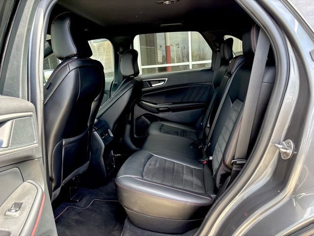 Used 2024 Ford Edge ST-Line image 10