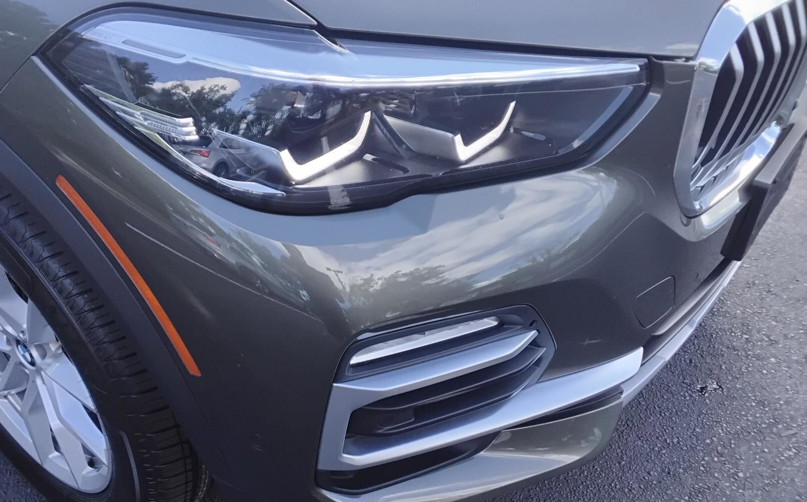 Used 2021 BMW X5 xDrive40i w/ Luxury Seating Package 2 image 8