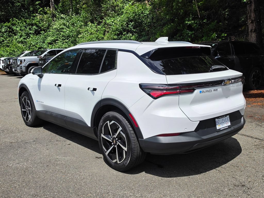 New 2026 Chevrolet Equinox EV LT AWD/4WD image 3
