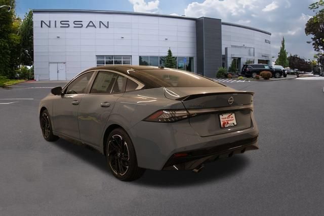New 2026 Nissan Sentra SR w/ SR Premium Package FWD image 5