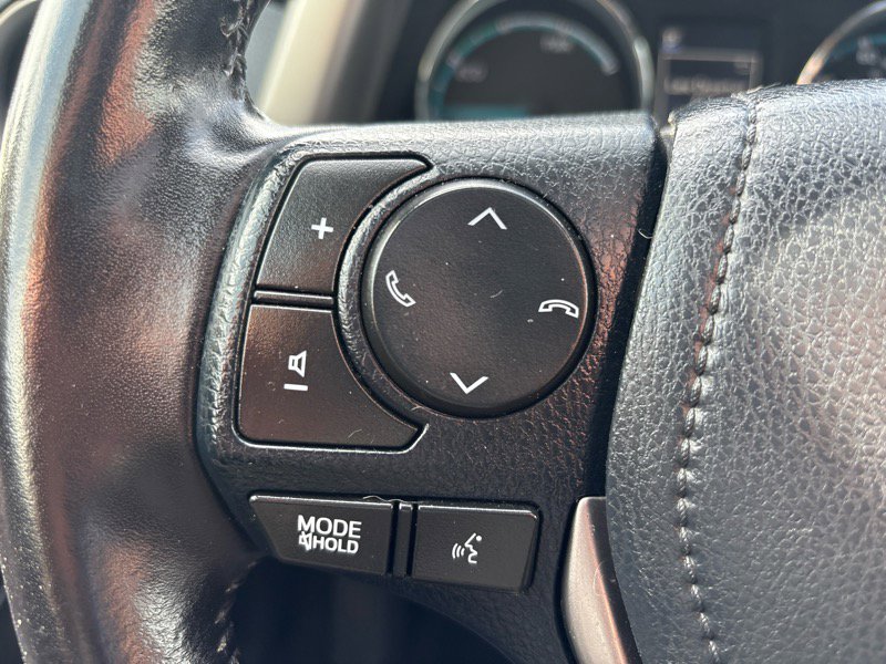 Used 2017 Toyota RAV4 Limited image 16