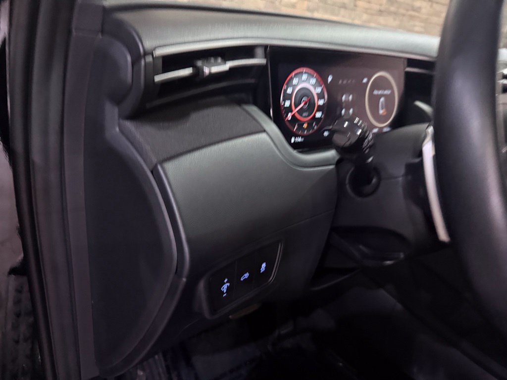 Used 2022 Hyundai Santa Cruz Limited AWD/4WD image 13