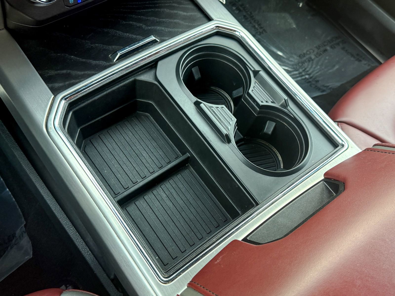 Certified 2019 Ford F250 Platinum w/ Platinum Ultimate Package AWD/4WD image 32